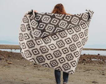 Tofino Beach Blanket | ISLA