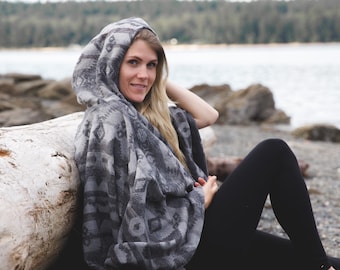 Poncho | DRIFT - Aztec - Southwest - Navajo - Geometric - Shawl - Poncho with Hood - Modest Maverick - Surf - Unisex