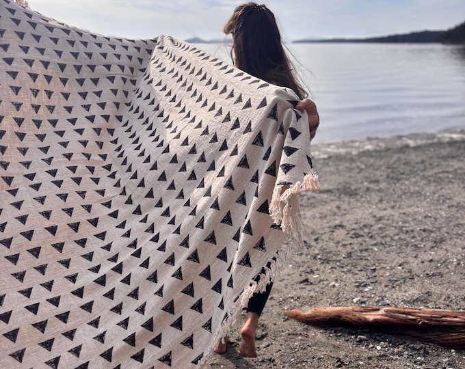 KALI | Throw Blanket