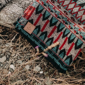 Tofino Stranddecke - GLACIER - Boho - Azteken - Navajo - Camping-Decke - Überwurf-Decke - Yoga-Decke - Wolldecke-Schal - Südwesten