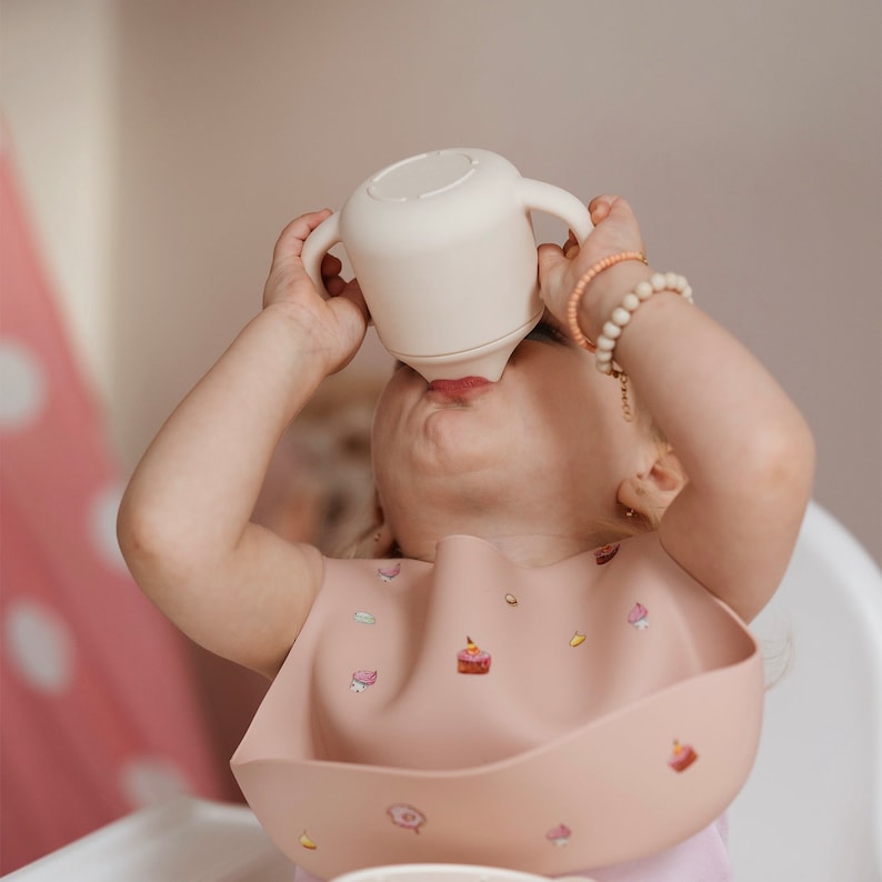 Gobelet personnalisé pour bébé Gobelet Tasse d'entraînement pour bébé JBØRN image 2