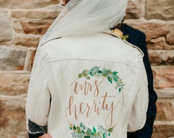 WHITE Hand Painted Custom Faux Leather Jacket/ Bridal/ Wifey/ Mrs Jacket/ Personalized/ Mother of the Bride/ Bridesmaid Gift/ Bachelorette