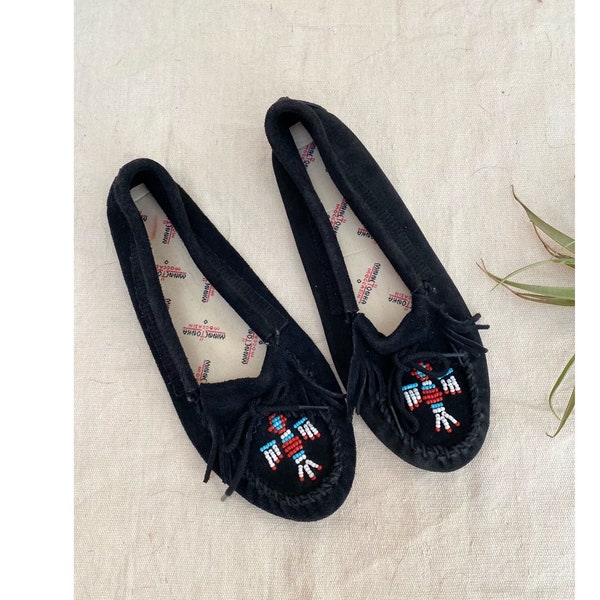 vintage 1970s black Minnetonka thunderbird slip on beaded slipper moccasin 70s boho bohemian boot shoe size eight 8 half leather bead bird