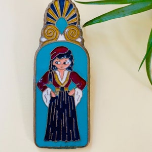 vintage 1980s enamel metal clip woman sailor sailboat blue gold red decorative clip home decoration 80s decor collect collectible