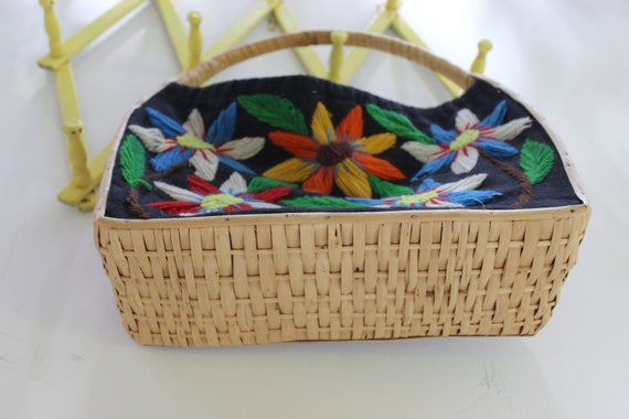 Vintage Straw Bag, Vintage Flower Embroidered Bag… - image 4