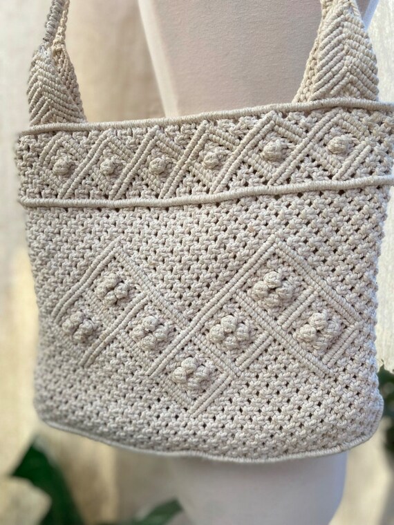 vintage 1970s white crochet shoulder bag purse wo… - image 3