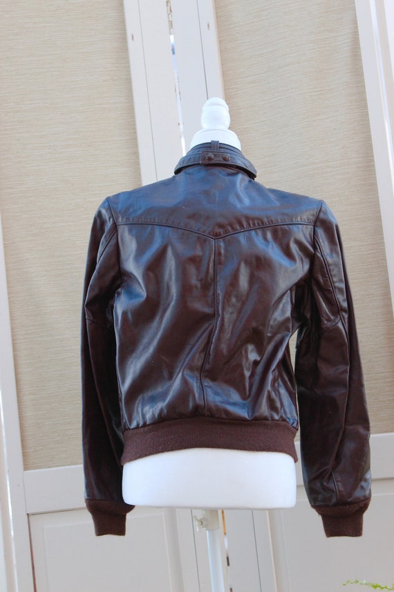 vintage women size 12 small brown leather coat ja… - image 4