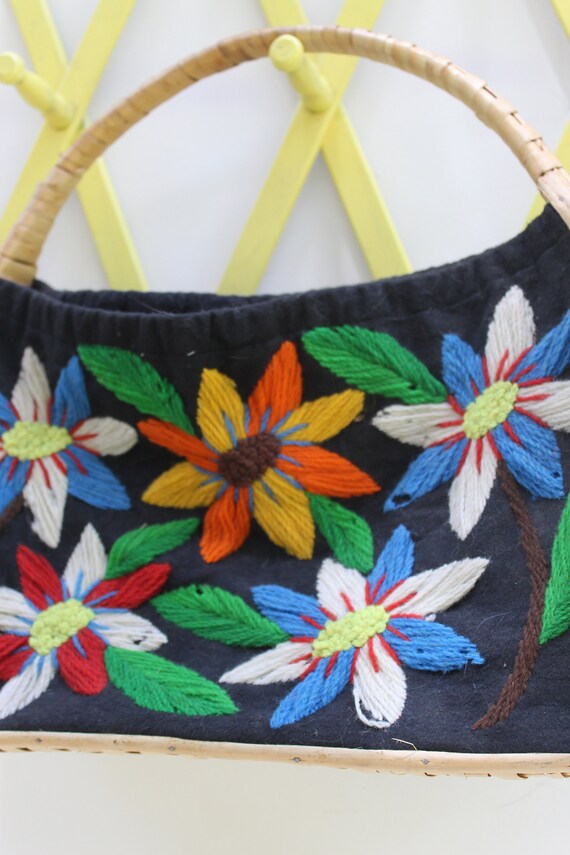 Vintage Straw Bag, Vintage Flower Embroidered Bag… - image 2
