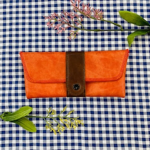 vintage 1970s retro leather orange brown clutch 70s clasp boho bohemian hippie pleather mini miniature lined women purse