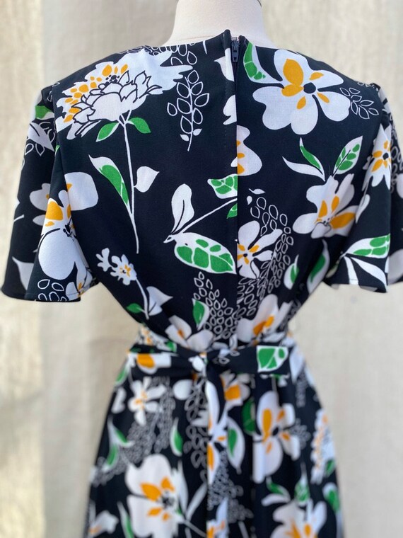 Amazing Tropical 1970s Cotton Smocked Maxi Dress