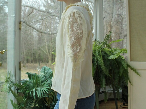 Vintage 1970's Lacy Blouse, Vintage Women's Size … - image 4