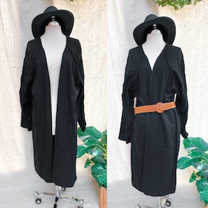 vintage 1990s London Fog black trench coat jacket size 40 regular long sleeve large silk designer 90s button raincoat v-neck fancy formal