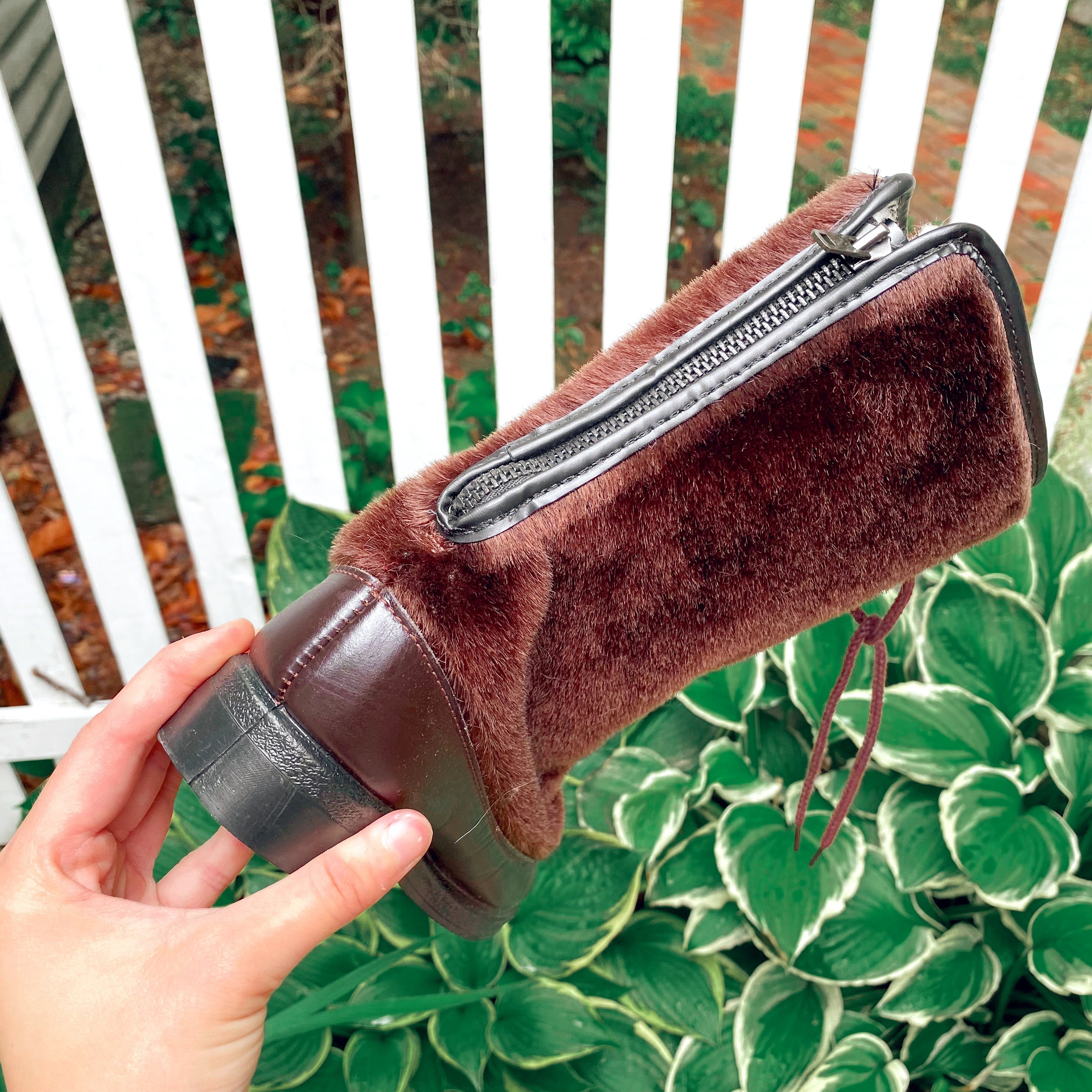 Yodelers USA製ブラウン スエード ムートンブーツ ビンテージ　古着 Vintage 1970's Brown White Fur Faux Winter Yodelers, Winter