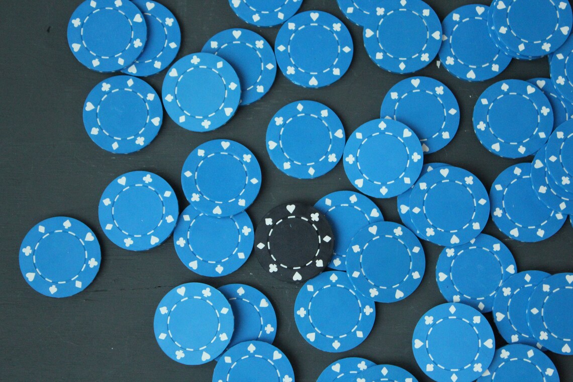 Vintage Poker Chips Vintage Game Pieces Vintage Blue Poker Etsy