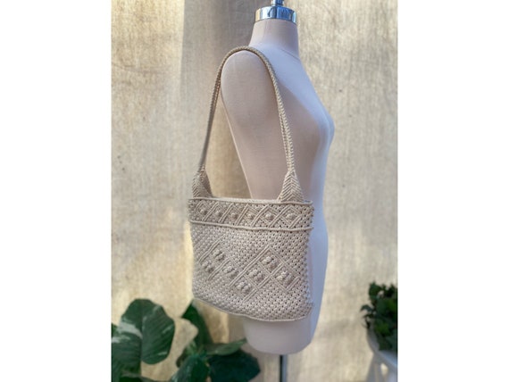 vintage 1970s white crochet shoulder bag purse wo… - image 2