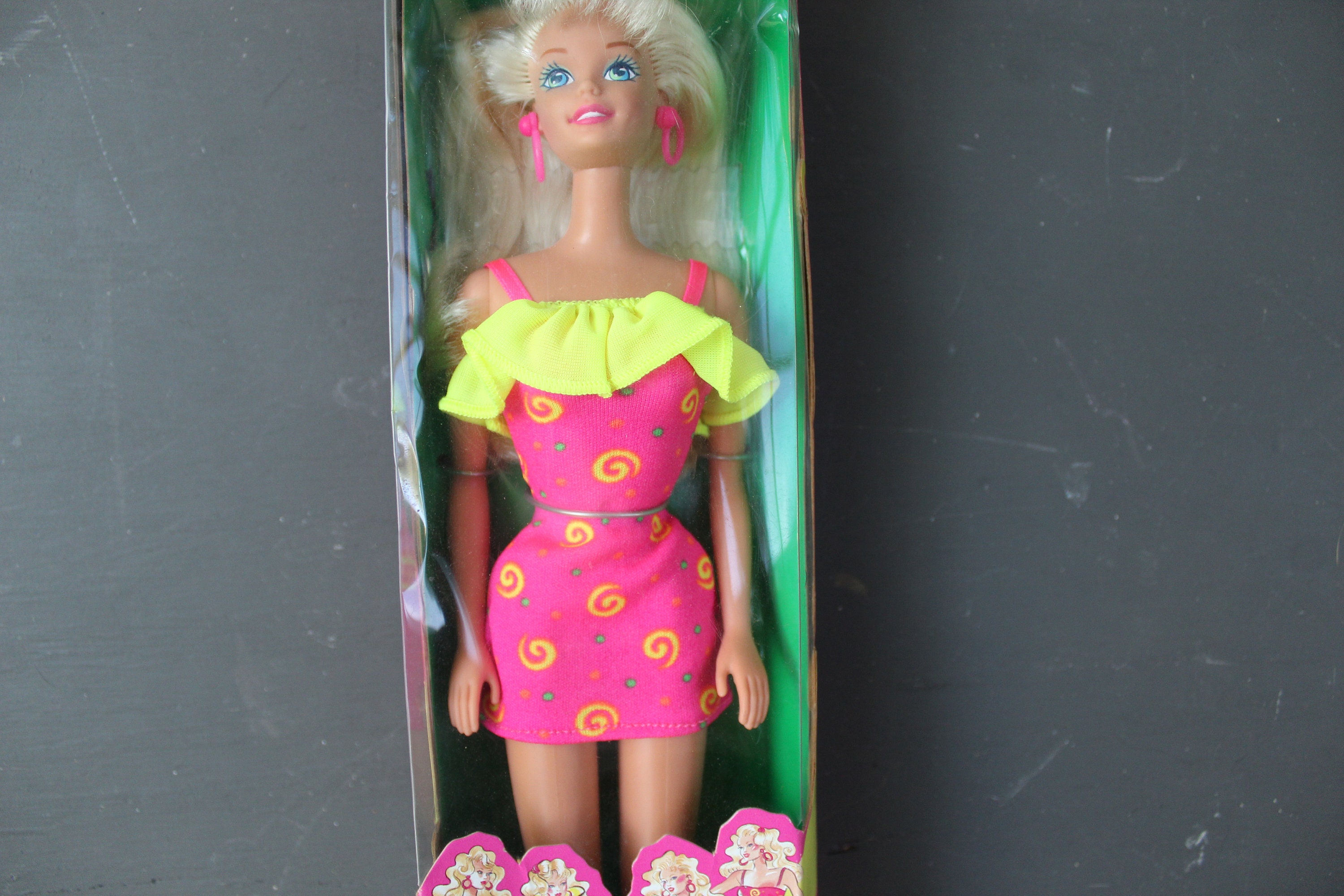 Vintage 1990's Ruffle Fun Barbie Doll, 90's Ruffle Mattel Barbie Doll, Little Girl's Child