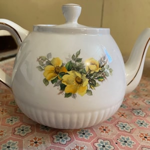 Vintage  Ellgreave Ironstone Tea Pot