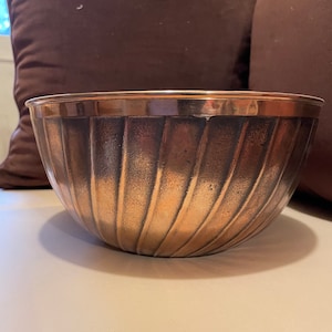Vintage Brass Swirl Textured Bowl
