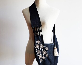 Handwoven Cotton Crossbody Bag: Dara-ang Tribe Floral Embroidery