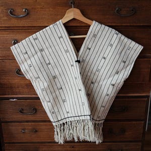 Minimal Karen hill tribe handwoven unisex traditional top with organic natural dyed cotton
