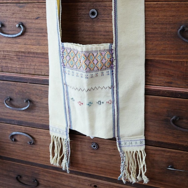 Traditional Hill Tribe handwoven handspun cotton shoulder bag "Yam" from Thailand