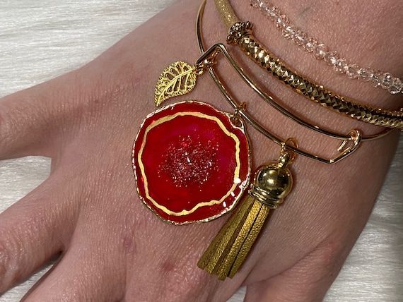 Fuchsia with druzy center Agate themed resin wearable art bracelet with coordinating charm & tassel BONUS matching beaded bracelets included