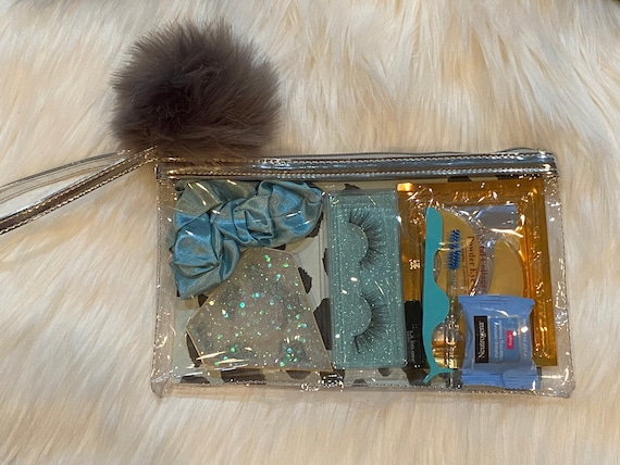 Single pair lash planchette resin holder iridescent diamond with lash kit in matching blues with zippered plastic bag and coordinating puff