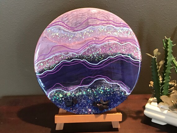 12 inch round purple monochromatic mixed media resin agate with quarts accent