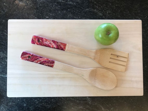 Glitter geode resin tipped bamboo serving set in pink tones with gold accent