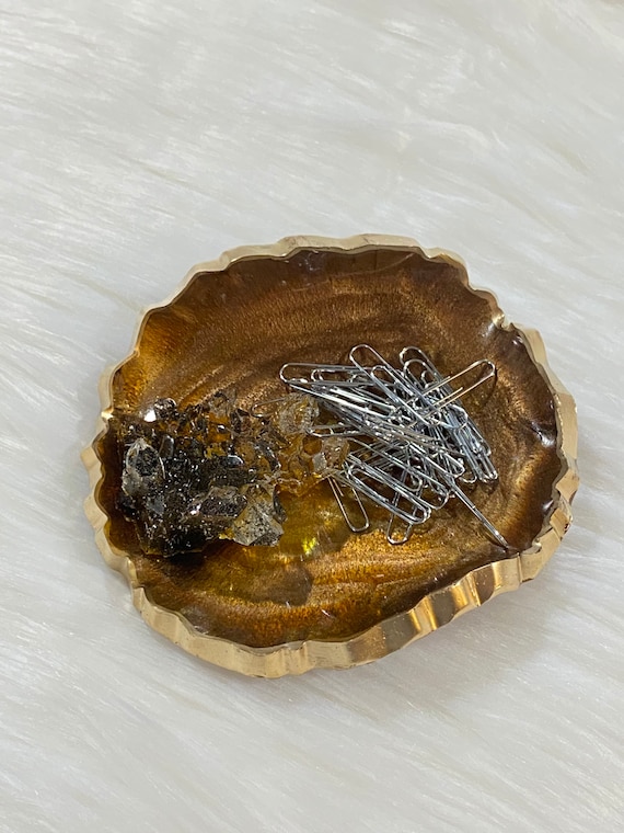 5in free form decorative ‘tigers eye’ resin dish with gold trim and crystal accent desk vanity ring dish