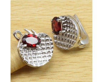 Antique Style AAA Grade GARNET Earrings 0.6" Rhodium Plated 925 Sterling Silver Fashionable Unique Jewelry Global Look Decorative Jewellery