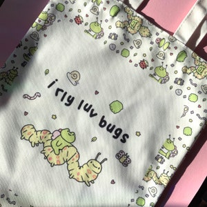 Froggy Tote Bag - Pastel Green Love Bugs Pattern