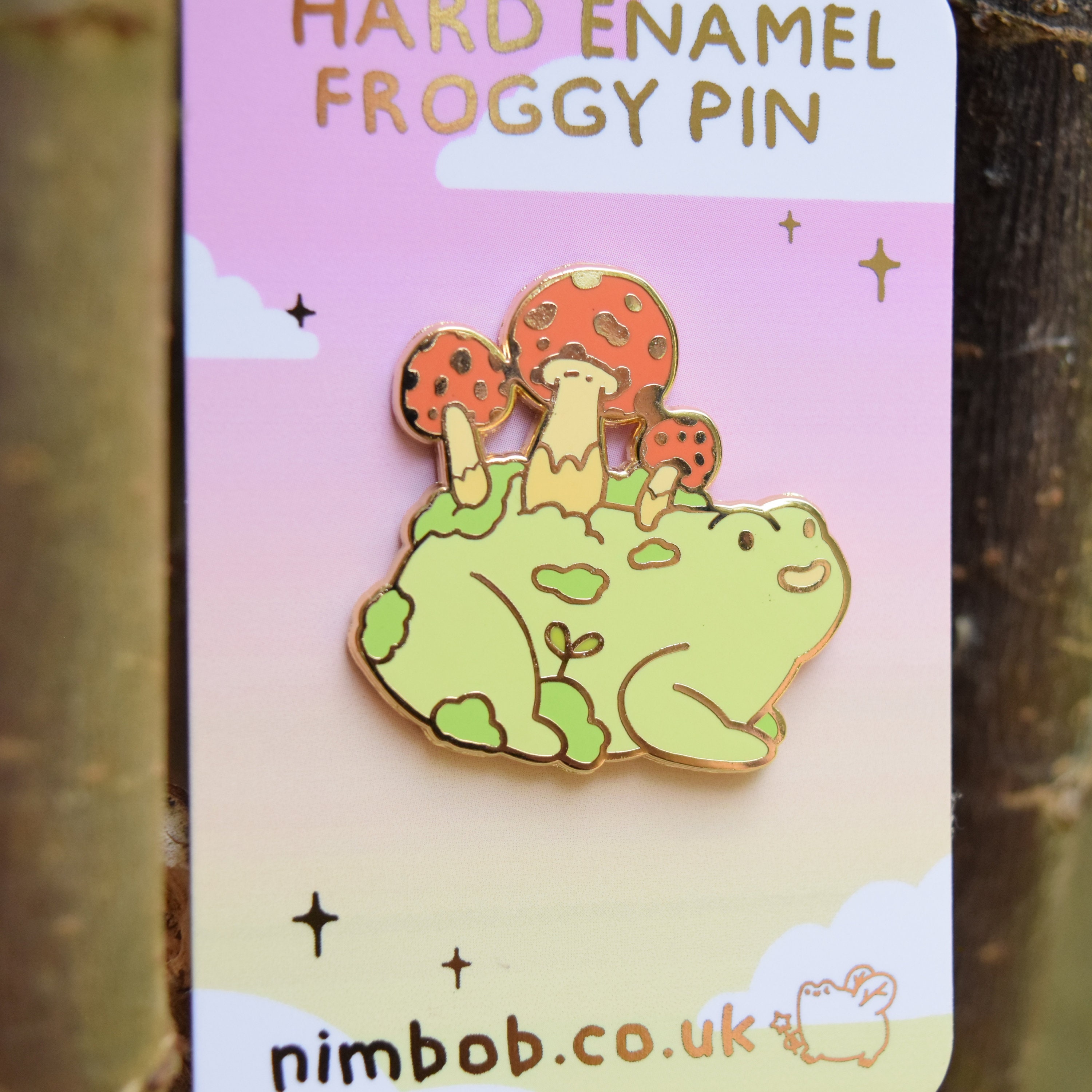 Red Mushroom Frog Pin Gold Metal Froggy Decorative Collector Pins Cute Novelty Pins — Nimbob