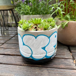 Graffiti concrete flowerpot, plant pot, or candle holder Graffiti design | Made in Hamburg Urban Art Street Art Graffiti Plant Pot Upcycling
