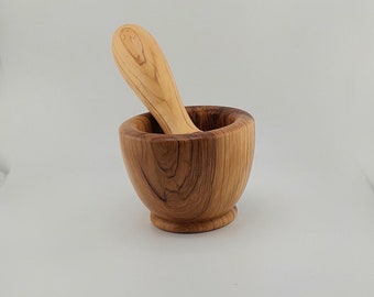 Olive wood mostar and pestle style 3