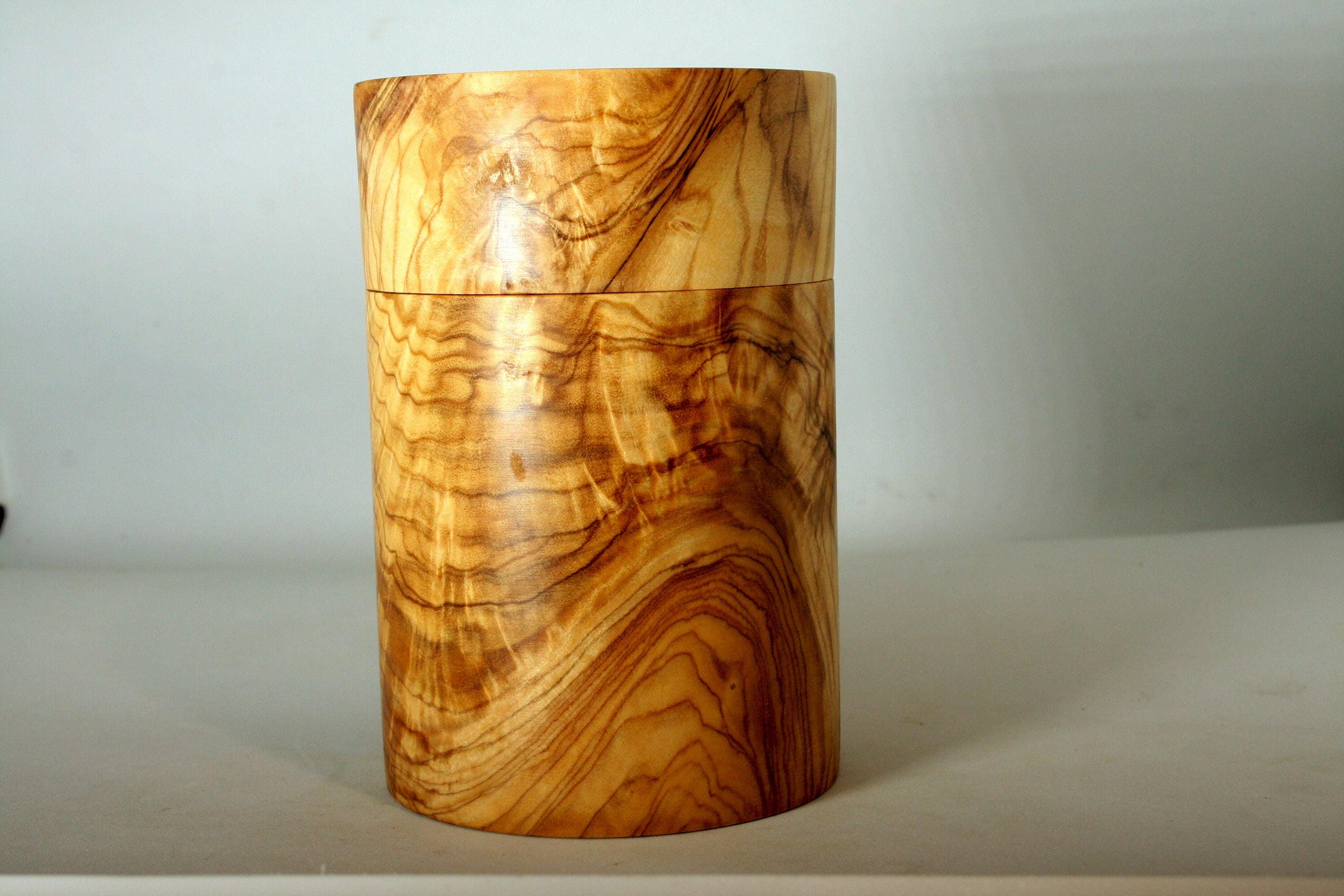 Olive wood lidded box