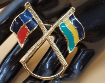 vintage enamel flags eyeglasses holder pin brooch