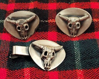 Conjunto de gemelos y pinza para corbata con forma de calavera de vaca en tono peltre vintage