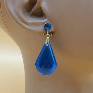 Vintage dangling plastic blue prism clip on earrings