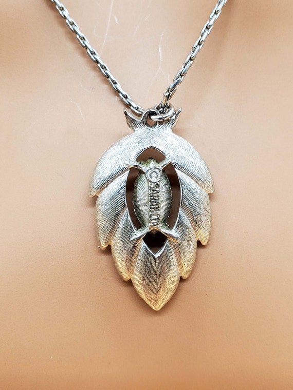 Vintage Sarah Coventry silver tone leaf pendant w… - image 4