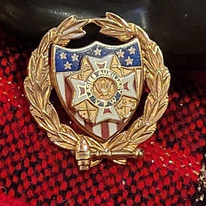 Vintage VFW Ladies Auxiliary 10k gold filled enamel pin