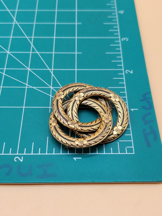 vintage Victorian style interlocking textured loo… - image 10