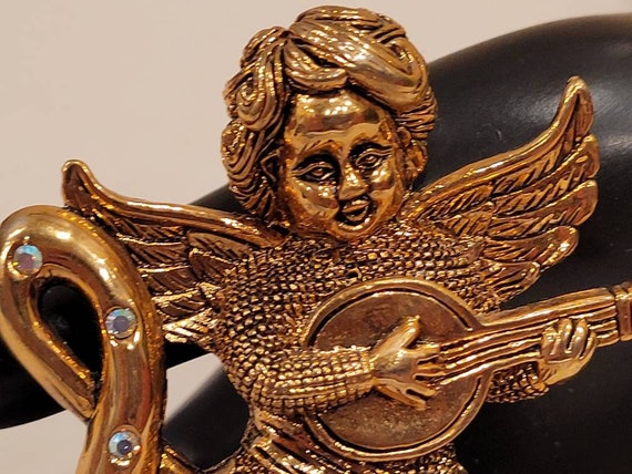 Vintage large bronze tone cherub brooch with rhin… - image 5