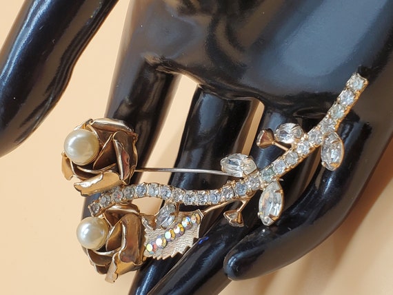 vintage long stem rhinestone faux pearl rose broo… - image 1