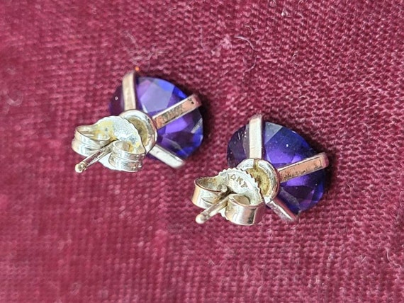10k white gold purple Sapphire? Gemstone earrings - image 8
