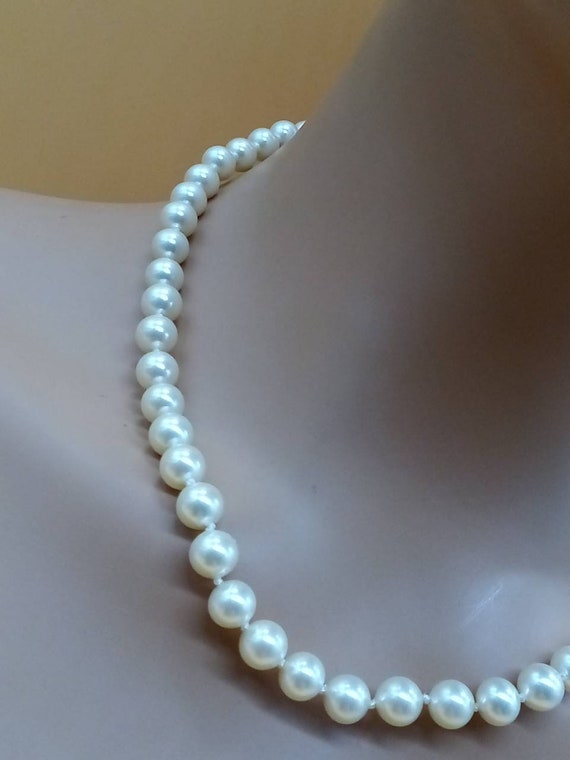 Vintage 8mm faux pearl necklace with silver verme… - image 5