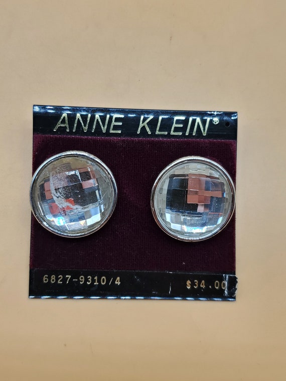 vintage Anne Klein faceted clear plastic dome stat