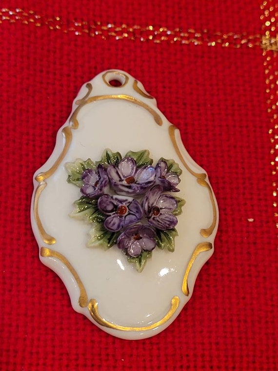 Antique Royal Crown Porcelain flower pendant Gem