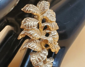 vintage Napier gold tone philodrndron plant brooch