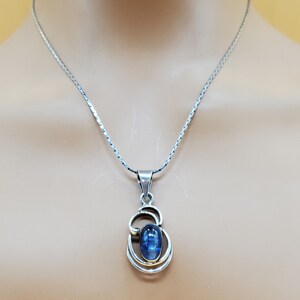 Vintage sterling silver blue stone pendant necklace